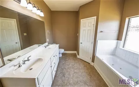 32732 Maci Dr, Walker, LA 70785 photo 8