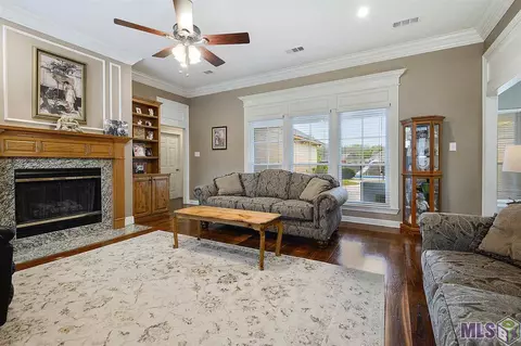 12668 Pendarvis Ln, Walker, LA 70785 photo 5