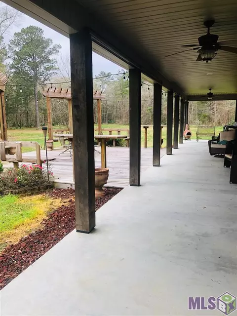 11606 Cooper Allen Rd, Walker, LA 70785 photo 3