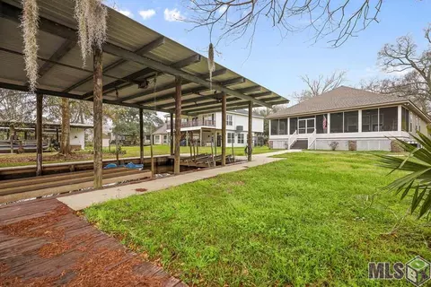 20550 Fairway Dr, Killian, LA 70462 photo 2