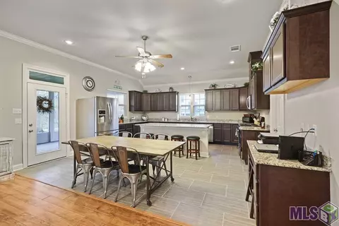 20550 Fairway Dr, Killian, LA 70462 photo 6