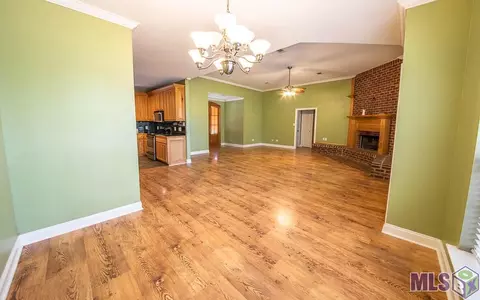 30325 Jackson St, Walker, LA 70785 photo 5