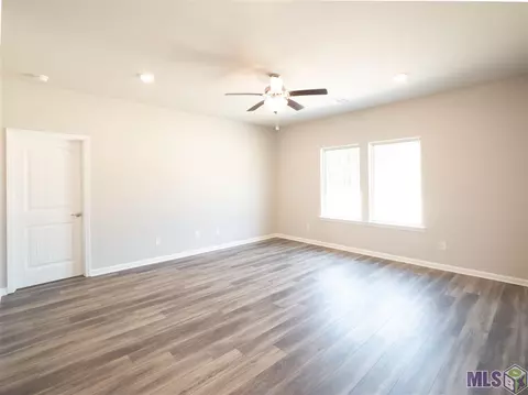 13755 Wincrest Dr, Walker, LA 70785 photo 5