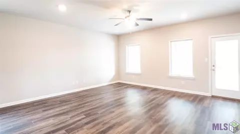 34846 Spring Trails Dr, Walker, LA 70785 photo 5