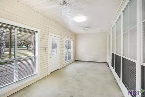 12835 Hodges Ln, Walker, LA 70785 photo 6