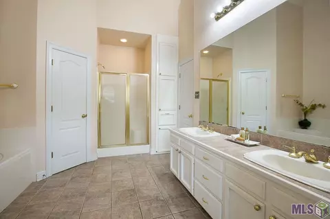 12835 Hodges Ln, Walker, LA 70785 photo 10