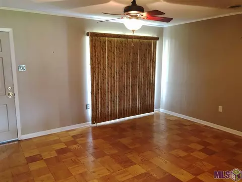 720 Guidry, Berwick, LA 70342 photo 2