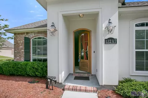 13297 Williamsburg Dr, Walker, LA 70785 photo 2