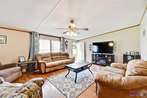 23550 Riley Rd, Pride, LA 70770 photo 5