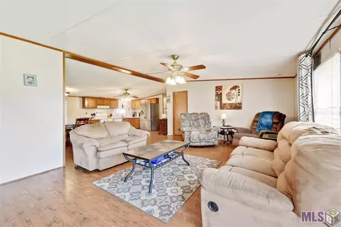 23550 Riley Rd, Pride, LA 70770 photo 4