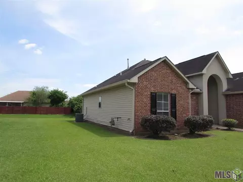 5228 Cicero Ave, Darrow, LA 70725 photo 2