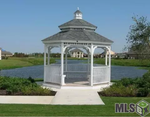 320 Lac Calcasieu Dr, Luling, LA 70070 photo 32