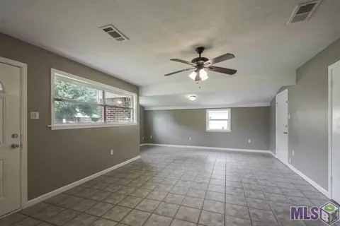 2509 Boxwood Dr, Baker, LA 70714 photo 2
