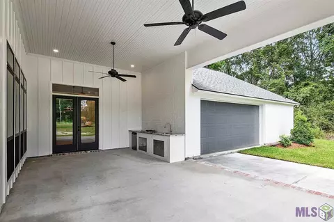 13625 Sawmill Dr, Central, LA 70818 photo 9