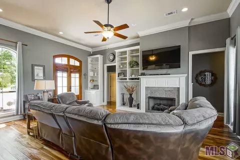 34231 Spring Lake Dr, Walker, LA 70785 photo 7