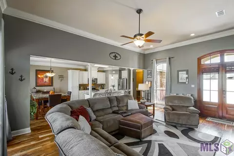 34231 Spring Lake Dr, Walker, LA 70785 photo 6