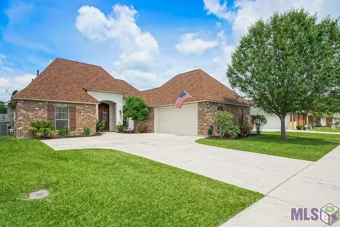 34231 Spring Lake Dr, Walker, LA 70785 photo 2