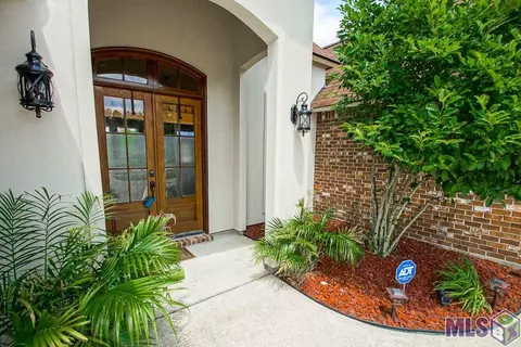34231 Spring Lake Dr, Walker, LA 70785 photo 4