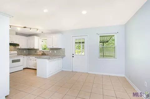26817 Pen Dr, Walker, LA 70785 photo 6