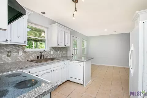 26817 Pen Dr, Walker, LA 70785 photo 8