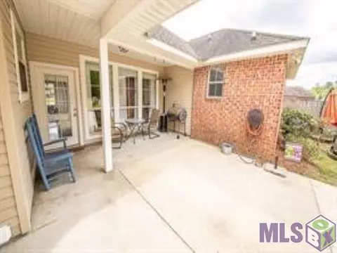 32885 Briar Oak Dr, Walker, LA 70785 photo 3