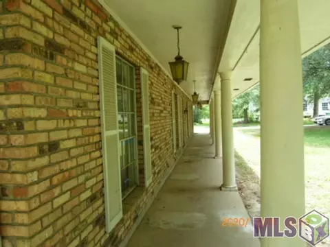 30565 Walker Rd, Walker, LA 70785 photo 2