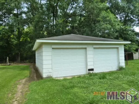 30565 Walker Rd, Walker, LA 70785 photo 16