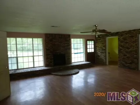 30565 Walker Rd, Walker, LA 70785 photo 7