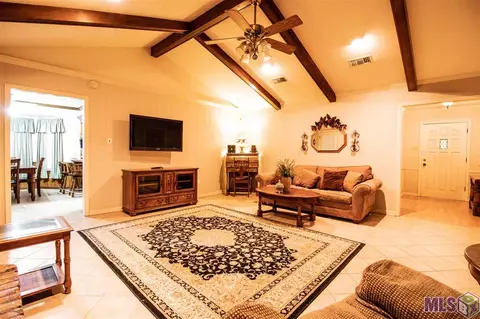 14912 Crystal Dr, Pride, LA 70770 photo 5