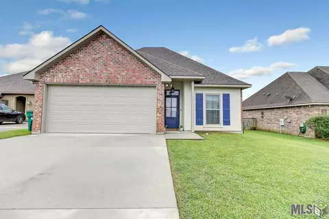 31030 Lake Spring Dr, Walker, LA 70785 photo 1