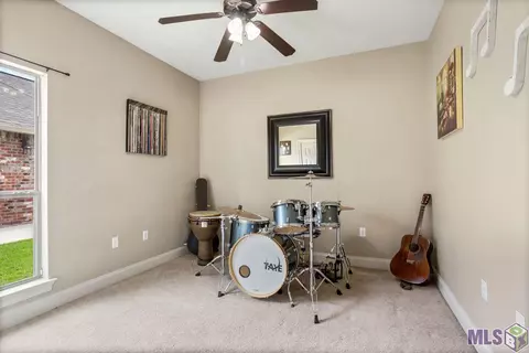 12727 Roe Dr, Walker, LA 70785 photo 8