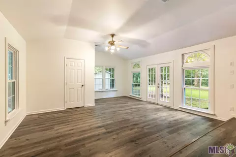 28820 Rae Dr, Walker, LA 70785 photo 12