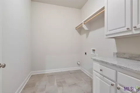 30727 Bluewing Cres, Springfield, LA 70462 photo 13