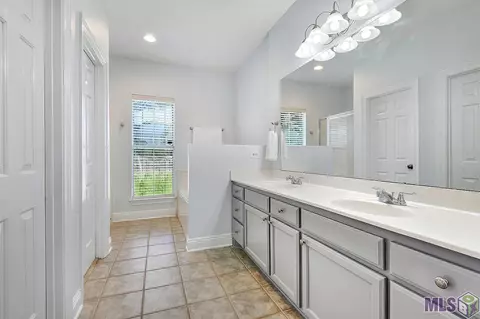 32832 Fox Run Dr, Walker, LA 70785 photo 13