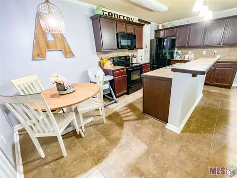 12710 Darby Dr, Walker, LA 70785 photo 2