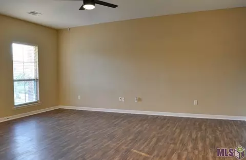 30210 Daffodil Dr, Walker, LA 70785 photo 4