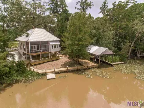 20705 Riverside Rd, Springfield, LA 70462 photo 1