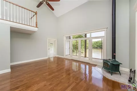 20705 Riverside Rd, Springfield, LA 70462 photo 15
