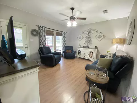 30470 Paul Dr, Walker, LA 70785 photo 4