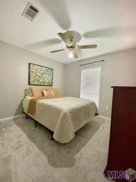 30470 Paul Dr, Walker, LA 70785 photo 12