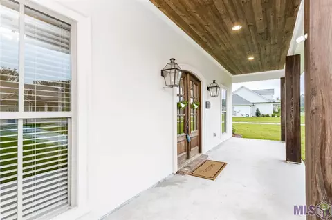 14936 Proche Ln, Pride, LA 70770 photo 35