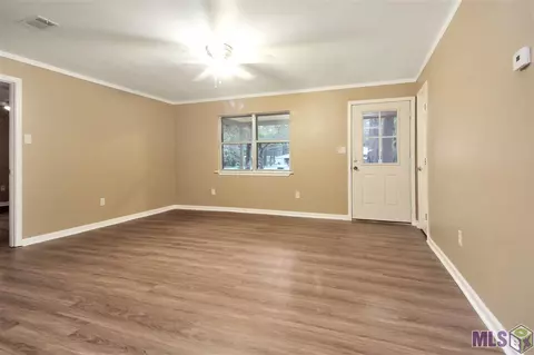 29399 Burns Ln, Walker, LA 70785 photo 2