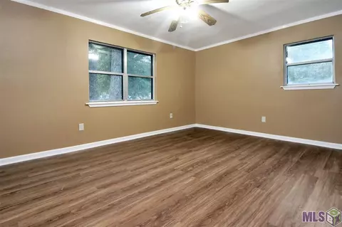 29399 Burns Ln, Walker, LA 70785 photo 5
