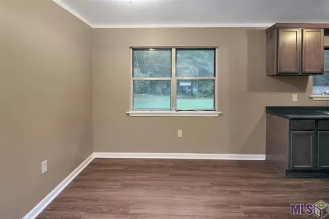 29399 Burns Ln, Walker, LA 70785 photo 4