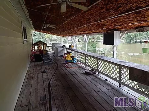 13897 Old River Rd, Maurepas, LA 70449 photo 4