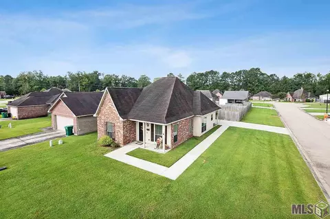 12741 Darby Dr, Walker, LA 70785 photo 2