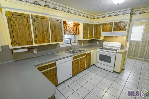 33805 N Walker Dr, Walker, LA 70785 photo 13