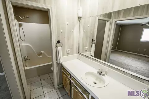 33805 N Walker Dr, Walker, LA 70785 photo 18