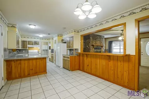 33805 N Walker Dr, Walker, LA 70785 photo 11