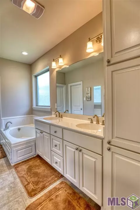 31044 Lake Spring Dr, Walker, LA 70785 photo 13